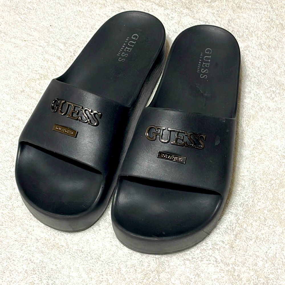 Guess Los Angeles platforms Men’s Size 9
Like new
